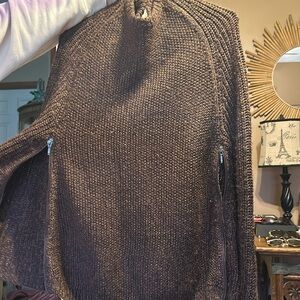 The limited cape one size